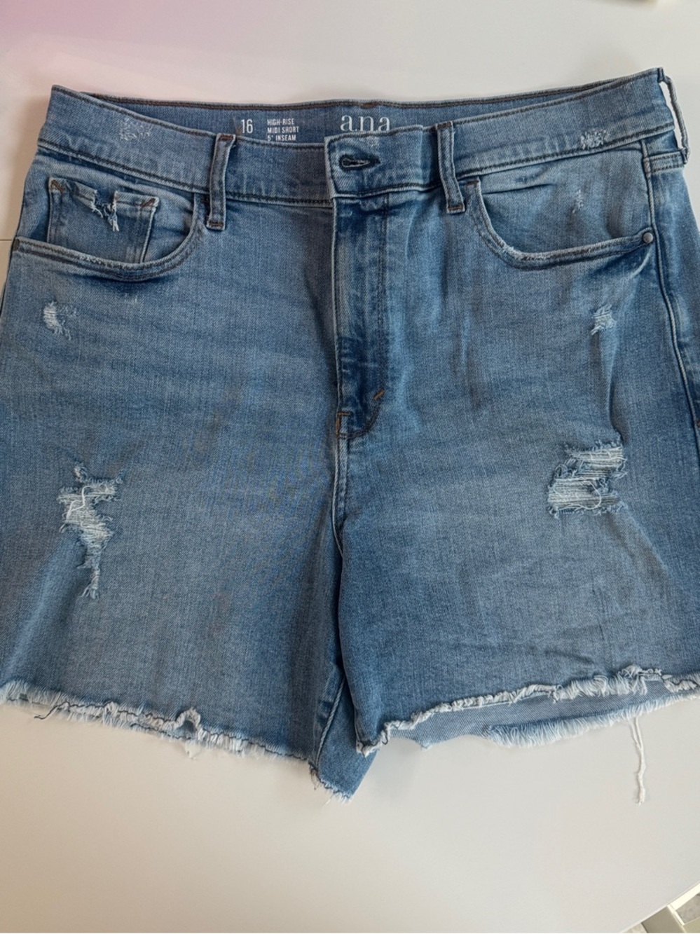a.n.a Women's Light Blue Distressed Jean Shorts